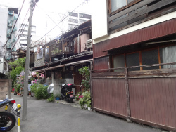 下谷の下町風景